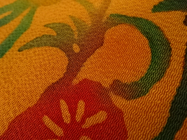  縮緬地草花模様名古屋帯